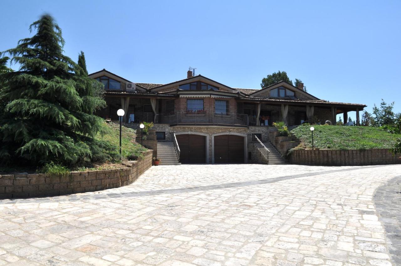 Il Casale Della Gioia Bed & Breakfast Melfi Exterior photo