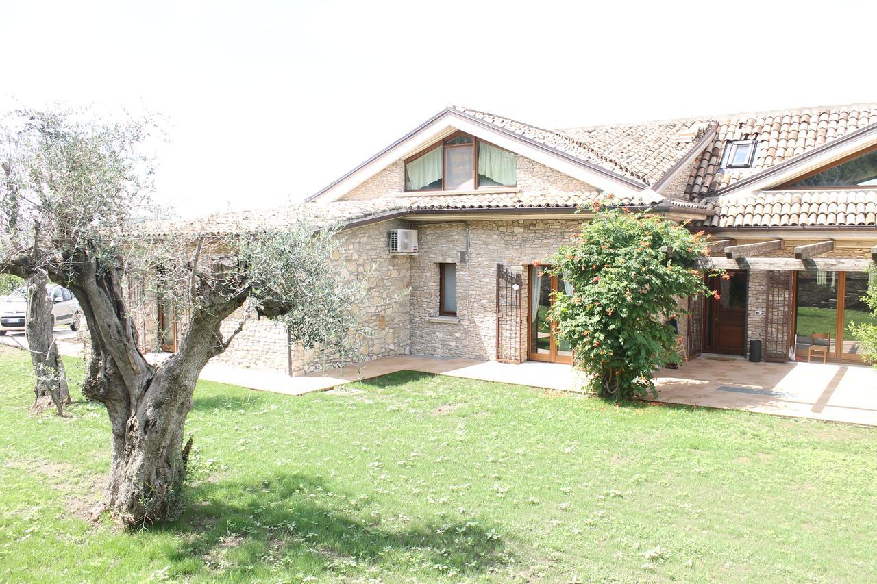 Il Casale Della Gioia Bed & Breakfast Melfi Exterior photo